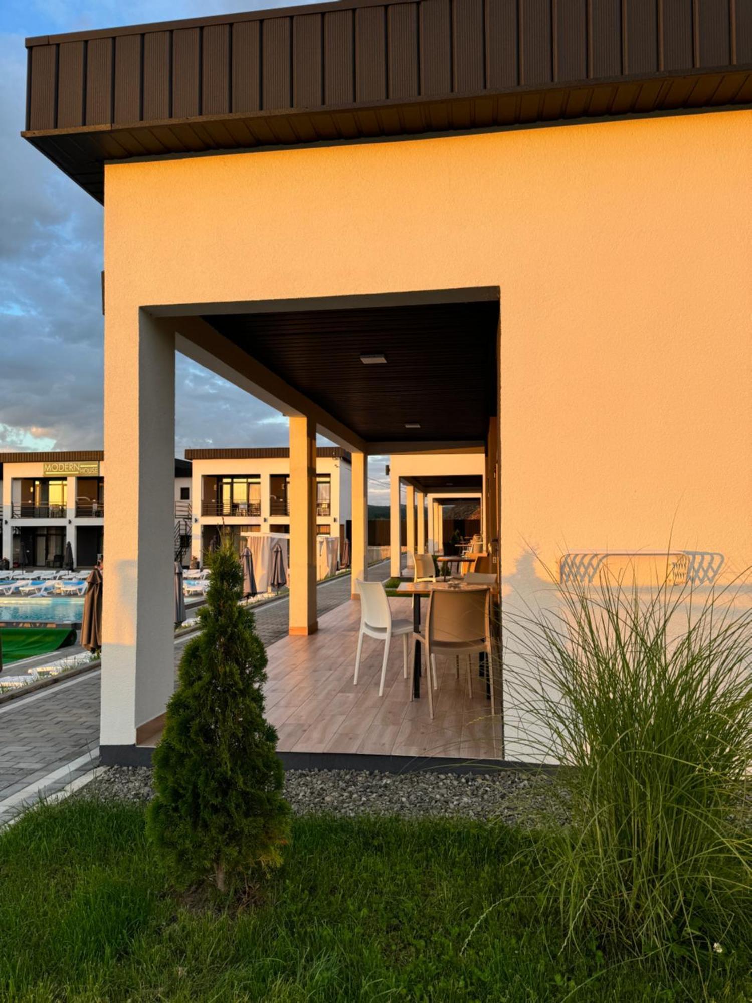 فندق Modern House سولوتفينو المظهر الخارجي الصورة